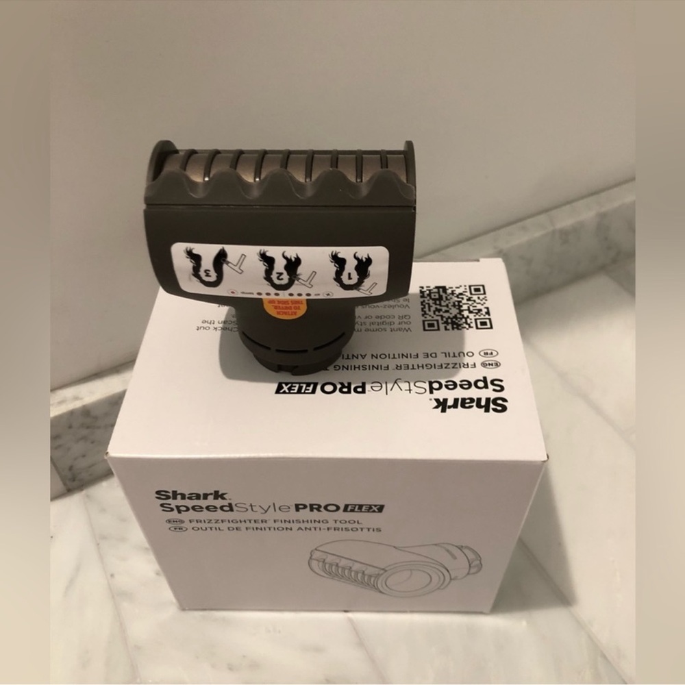 Shark Frizz Fighter Attachment for Hair Dryer
frizzfighter finishing tool